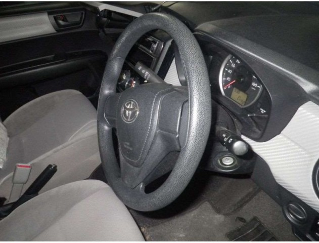 COROLLA AXIO X-B/P3
