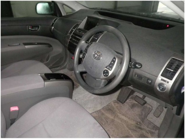 PRIUS S5