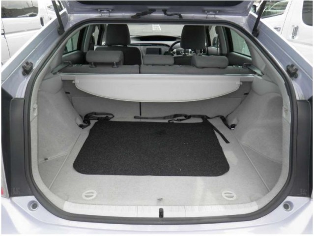 PRIUS S8