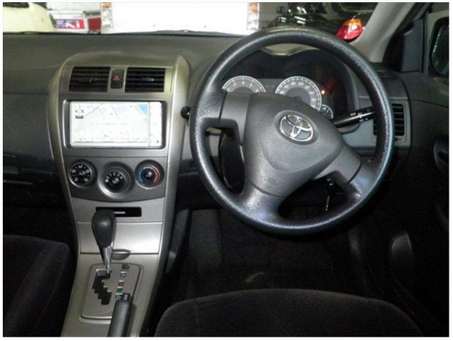 COROLLA FIELDER X4